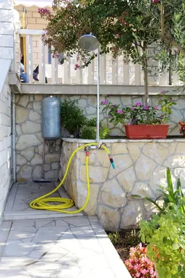 Vrt u objektu Apartments by the sea Pisak, Omis - 10323