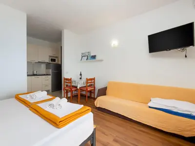 TV i/ili zabavni centar u objektu Studio Lončar-2 by Interhome