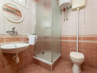 Kupaonica u objektu Apartment Lončar-5 by Interhome