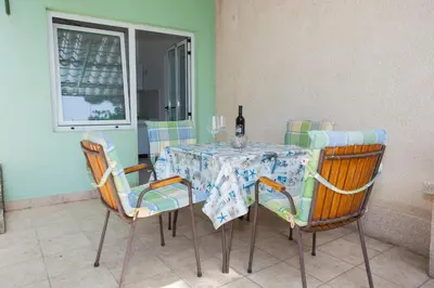 Tlocrt objekta Deluxe Apartment Mrnjica with a private parking, terrace and sea view