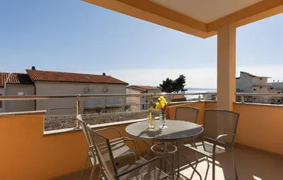 Tlocrt objekta Gorgeous Apartment In Duce With Wifi