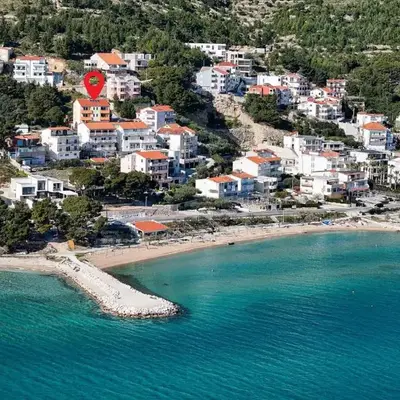 Stunning Apartment In Duce With Sea View