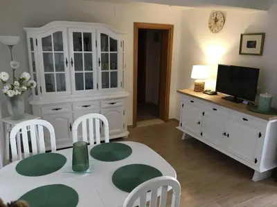 TV i/ili zabavni centar u objektu Apartments by the sea Puntinak - Brac - 24192
