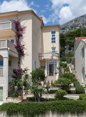 Pogled na planine ili pogled na planine iz apartmana