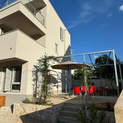 Supetar Cypress House - near the beach