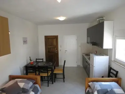 Kuhinja ili čajna kuhinja u objektu Apartments Ljubičić