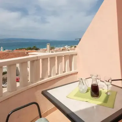 Studio Apartman Erstic 6 - Baska Voda by Villas Guide