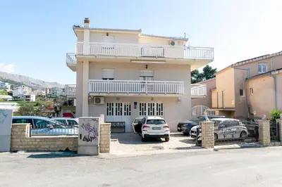 Zgrada u kojoj se nalazi apartman