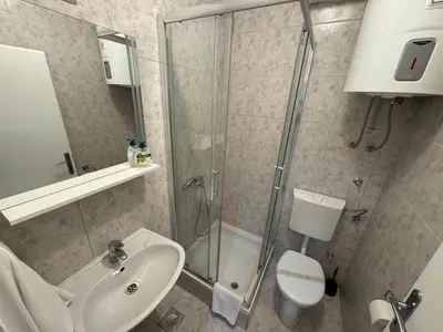 Kupaonica u objektu Apartments Kovač