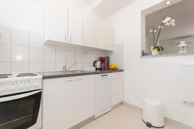 Kuhinja ili čajna kuhinja u objektu Apartment Luna