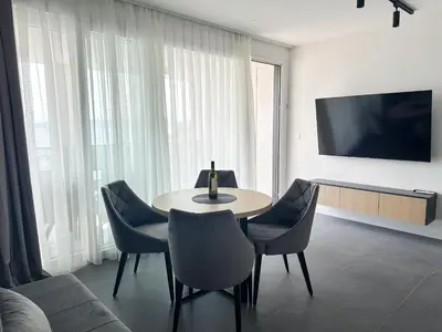 TV i/ili zabavni centar u objektu Central Baška Voda Apartments