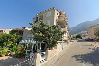 Pogled na planine ili pogled na planine iz apartmana