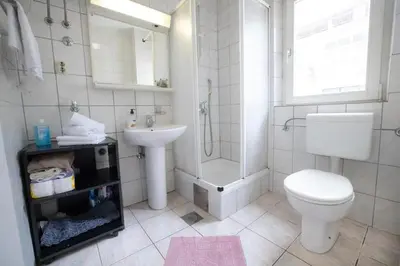 Kupaonica u objektu Apartments with WiFi Makarska - 24438