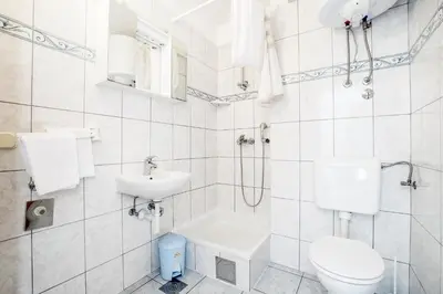 Kupaonica u objektu Sunny house Lilja