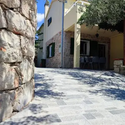 Peacefull getaway island Hvar!