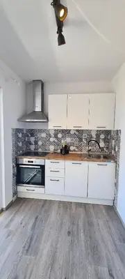Kuhinja ili čajna kuhinja u objektu Apartments Helena
