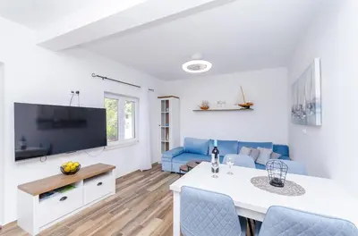 TV i/ili zabavni centar u objektu House Herta