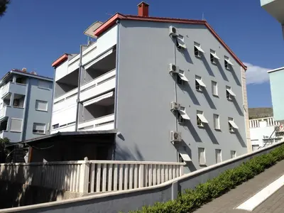 Zgrada u kojoj se nalazi apartman