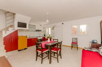 Kuhinja ili čajna kuhinja u objektu House Ancica