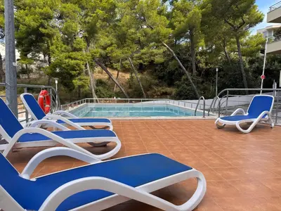 Bazen u objektu Lavica Mare Retreat - Modern Apartment near Le Meridien Podstrana ili u blizini
