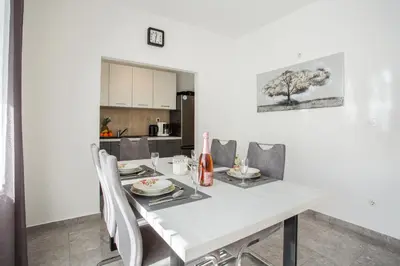Kuhinja ili čajna kuhinja u objektu Apartment Blaž