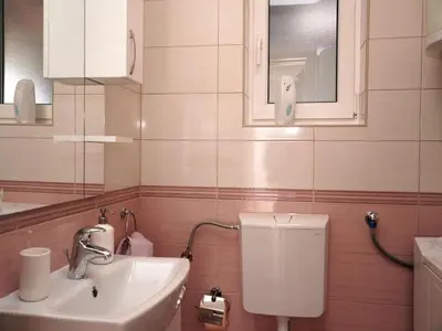 Kupaonica u objektu Apartment MARIJANA - Two bedroom Apartment with Terrace