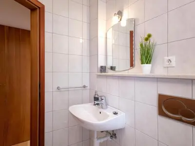 Kupaonica u objektu Dolac Green Side Apartments - Two Bedroom Apartment 2