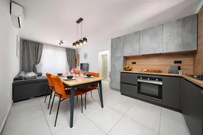 Kuhinja ili čajna kuhinja u objektu SUNNy PLACE