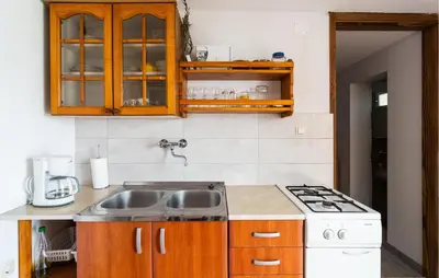 Kuhinja ili čajna kuhinja u objektu Pet Friendly Home In Postira