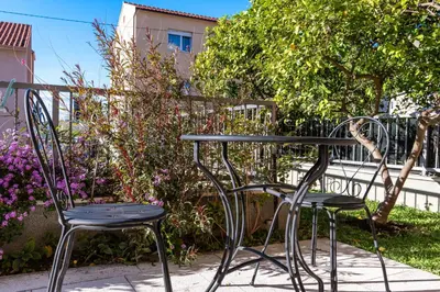 Vrt u objektu Apartments Cezar