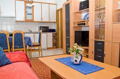 Kuhinja ili čajna kuhinja u objektu Sunshine Apartments Podstrana
