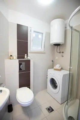 Kupaonica u objektu Sunny apartment - by the sea