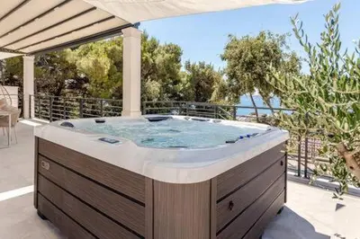 Balkon ili terasa u objektu Sea View House with Jacuzzi - Casa Bianca Brač