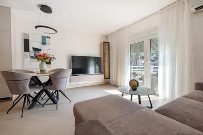TV i/ili zabavni centar u objektu Apartment LEO