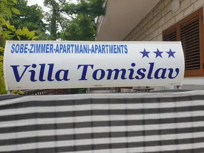 Certifikat, nagrada, logo ili neki drugi dokument izložen u objektu Villa Tomislav