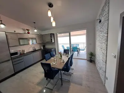 Kuhinja ili čajna kuhinja u objektu New flat Mušac with great view