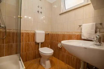 Kupaonica u objektu Domus Apartments - Free Private Parking