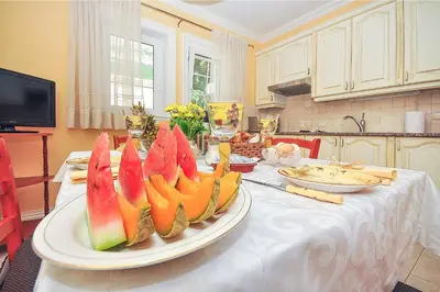 Hrana u apartmanu ili u blizini