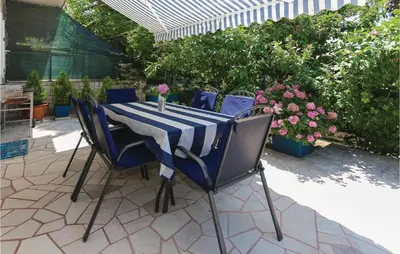 Vrt u objektu Holiday Home Podstrana - 04