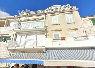 Zgrada u kojoj se nalazi apartman