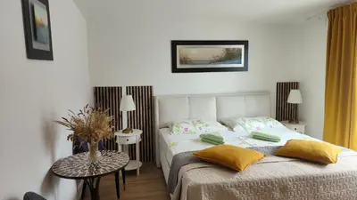 Krevet ili kreveti u jedinici u objektu Apartments Miro - Front Row Sea View