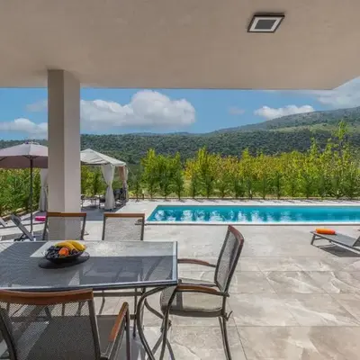Holiday House Omis - Naklice
