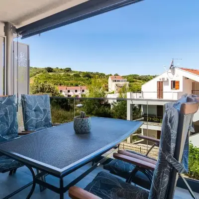 1 Bedroom Lovely Apartment In Sutivan