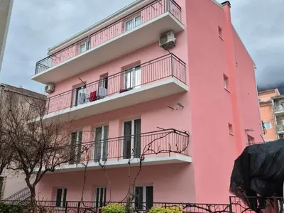 Zgrada u kojoj se nalazi apartman