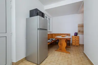 Kuhinja ili čajna kuhinja u objektu Apartments by the sea Bratus - Makarska - 22135