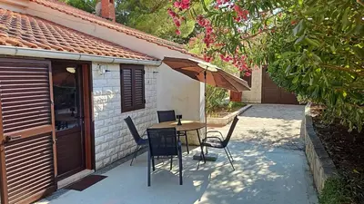 Popločani dio dvorišta ili vanjski dio objekta Studio among pines and beach
