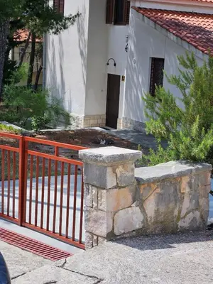 Zgrada u kojoj se nalazi apartman