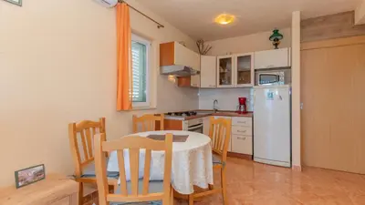 Kuhinja ili čajna kuhinja u objektu Villa Radic - Makarska by Villas Guide