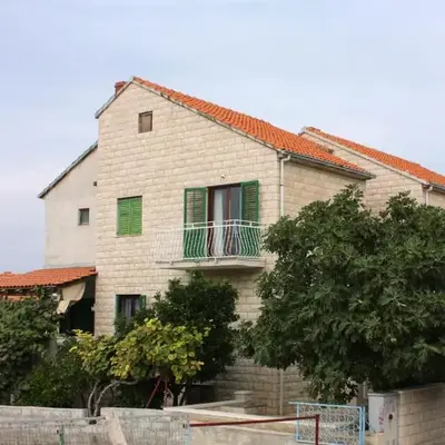 Apartments with WiFi Supetar