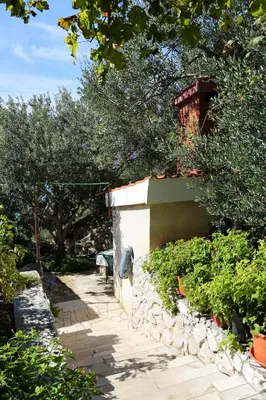 Vrt u objektu Apartments by the sea Pisak, Omis - 1014